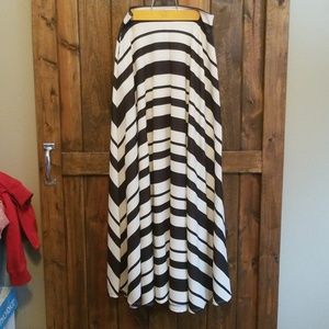 Agnes & Dora ball skirt